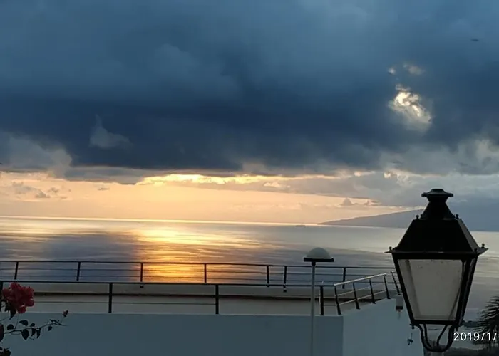 Rum i privatbostad Tenerife Near Aeropuerto *